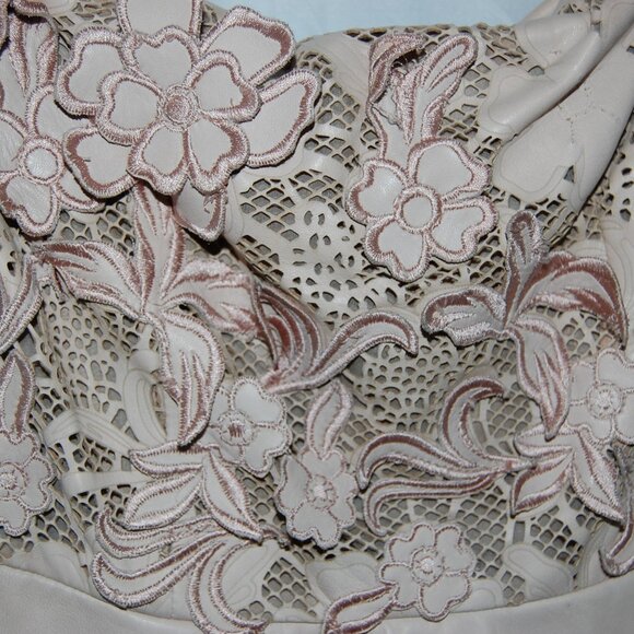 Valentino ❤️ RUNWAY Light Pink Nude Real Leather 3D floral Flower Dress Size 2 - Picture 3 of 15